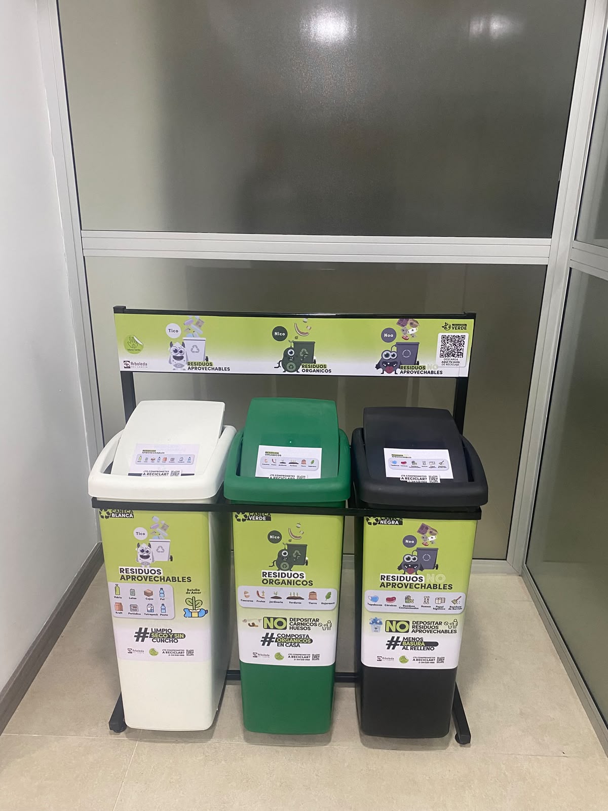 Punto ecológico de 45 litros